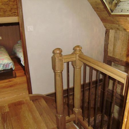 Gite Du Travers Sebrazac Zewnętrze zdjęcie